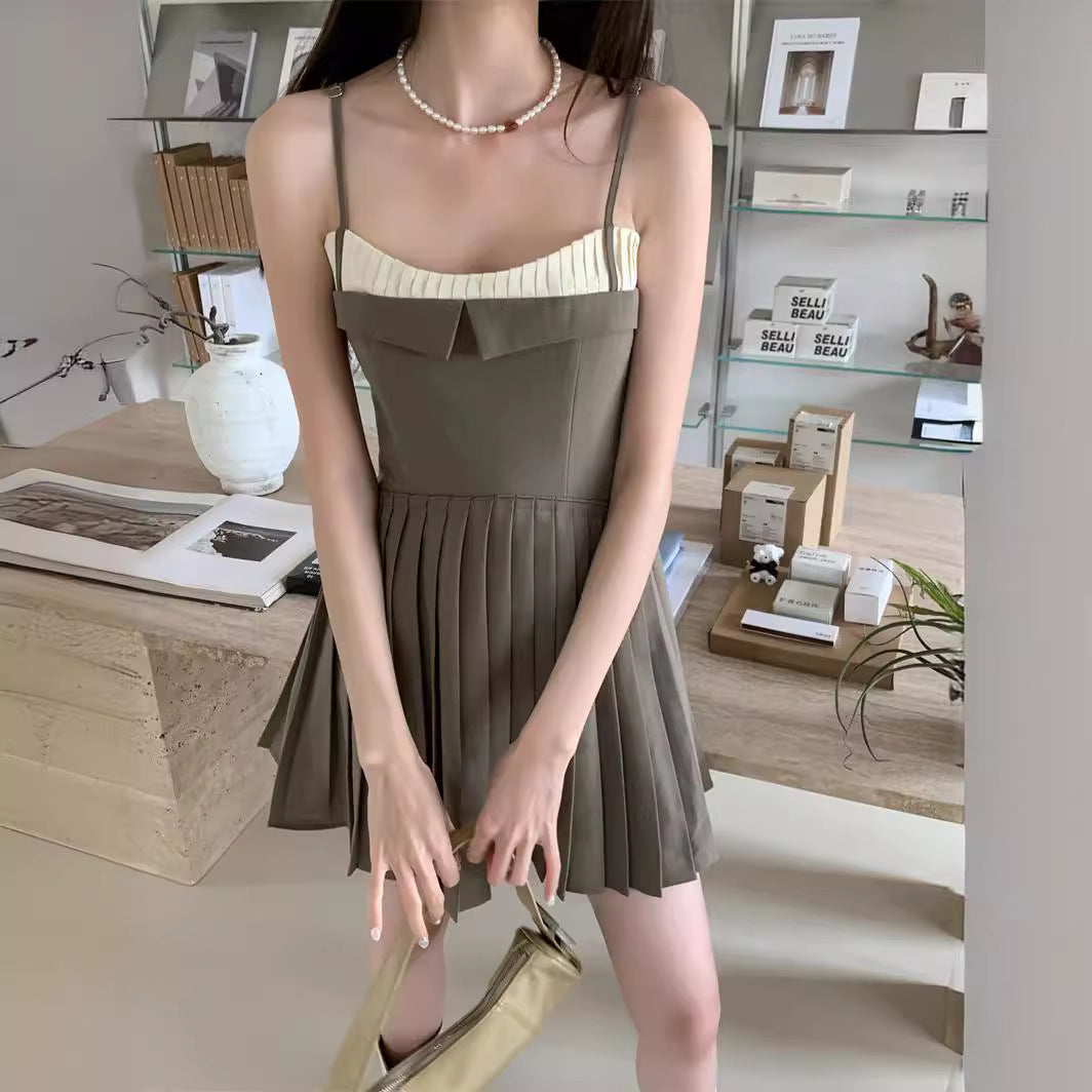 Waist-tight Stitching Pleated Dress